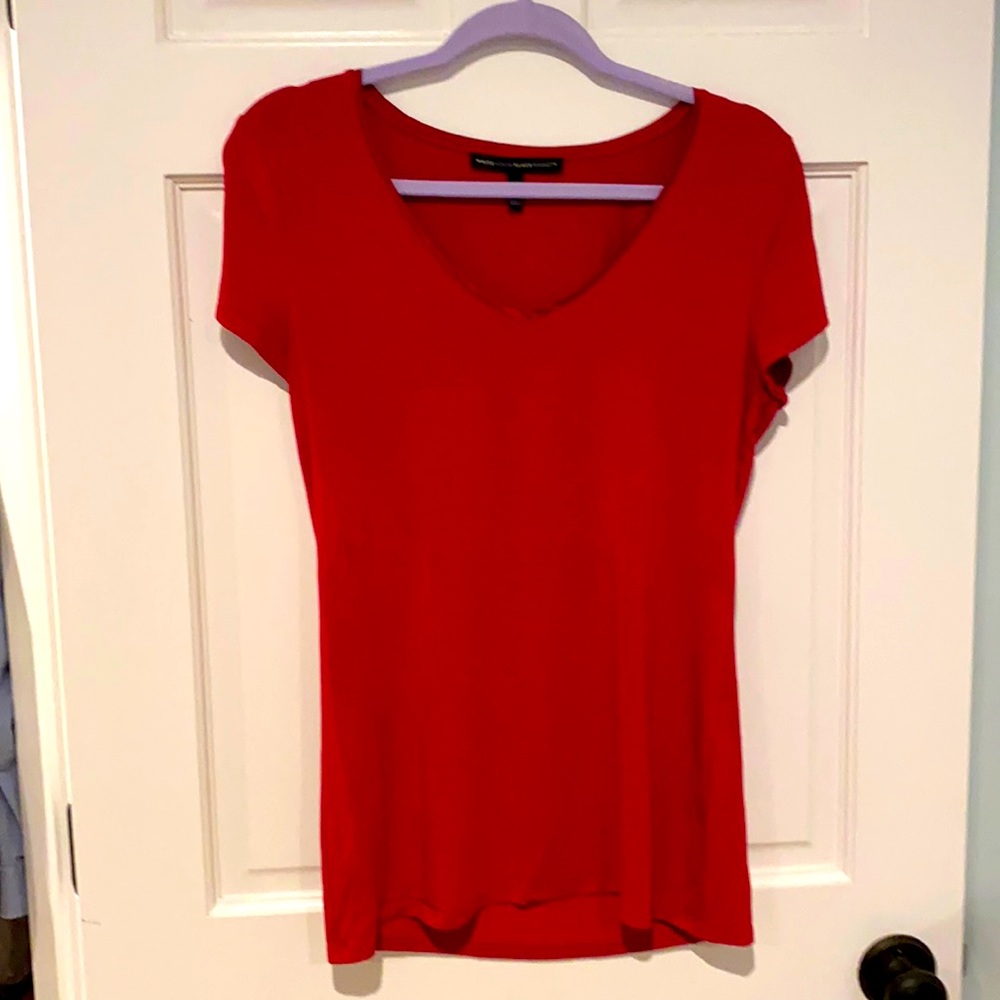 White House Black Market Magenta Tee